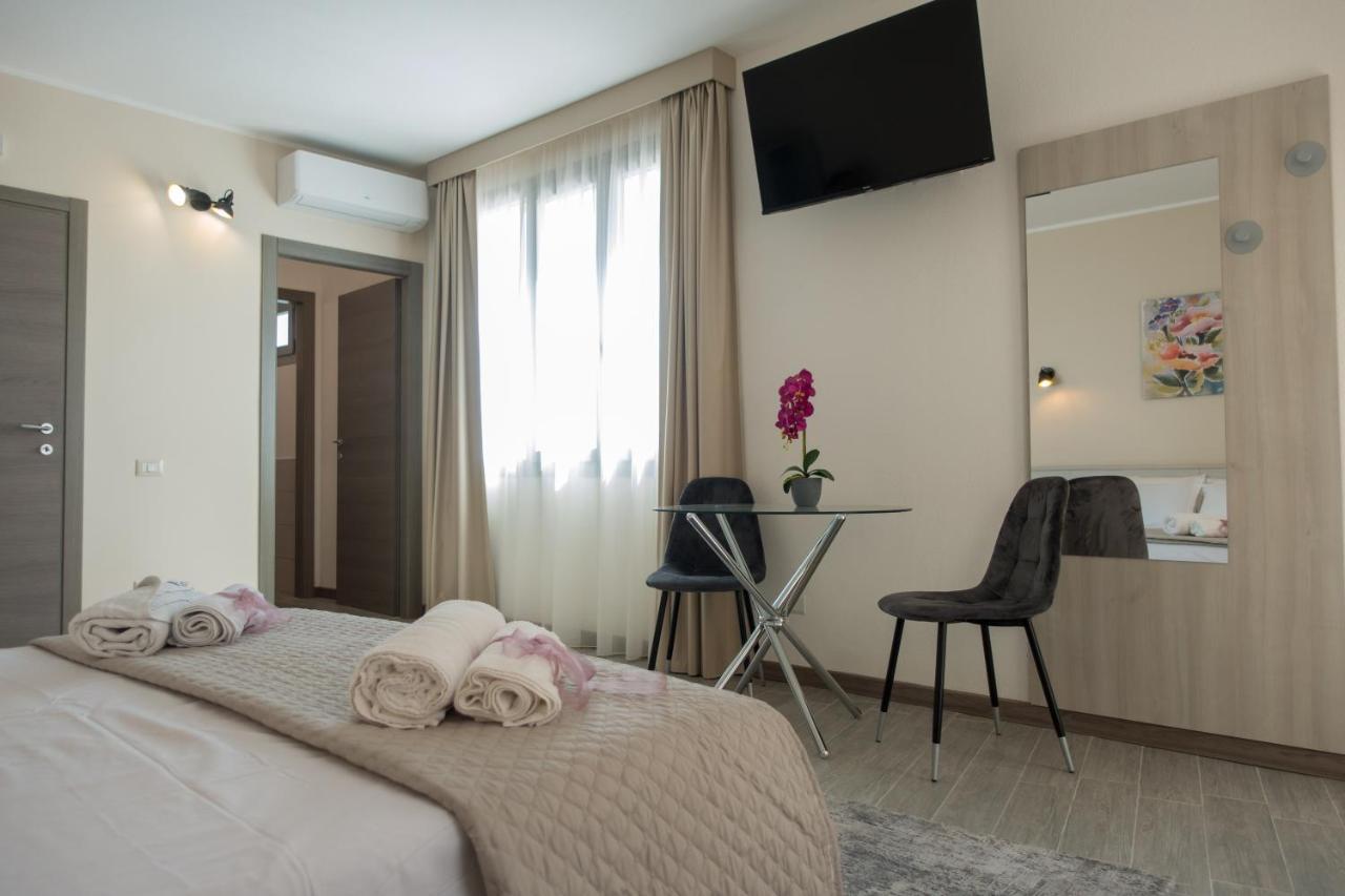 Green Guest House Ористано Екстер'єр фото